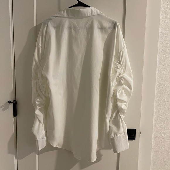 Oversized White Button Up Blouse with Ruched Sleeve - Picture 2 of 3